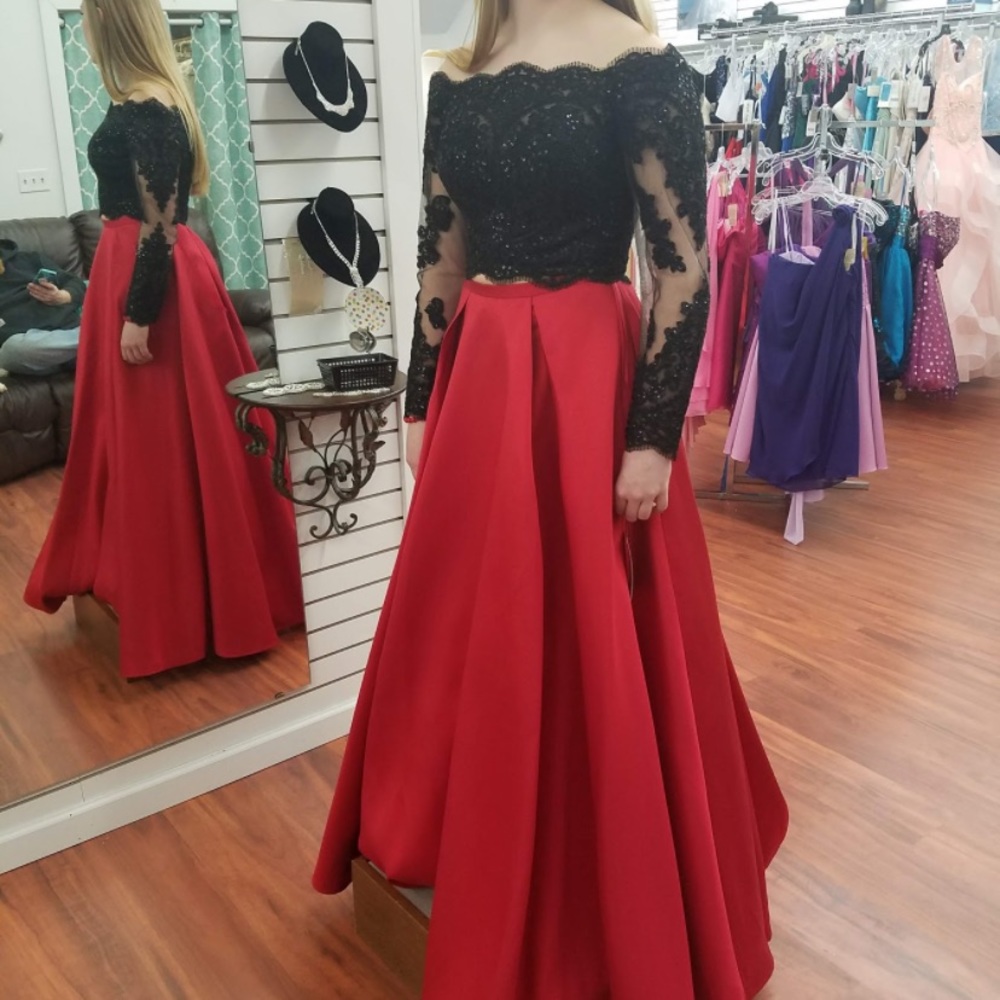 Prom Dress - Picture 2 of 3